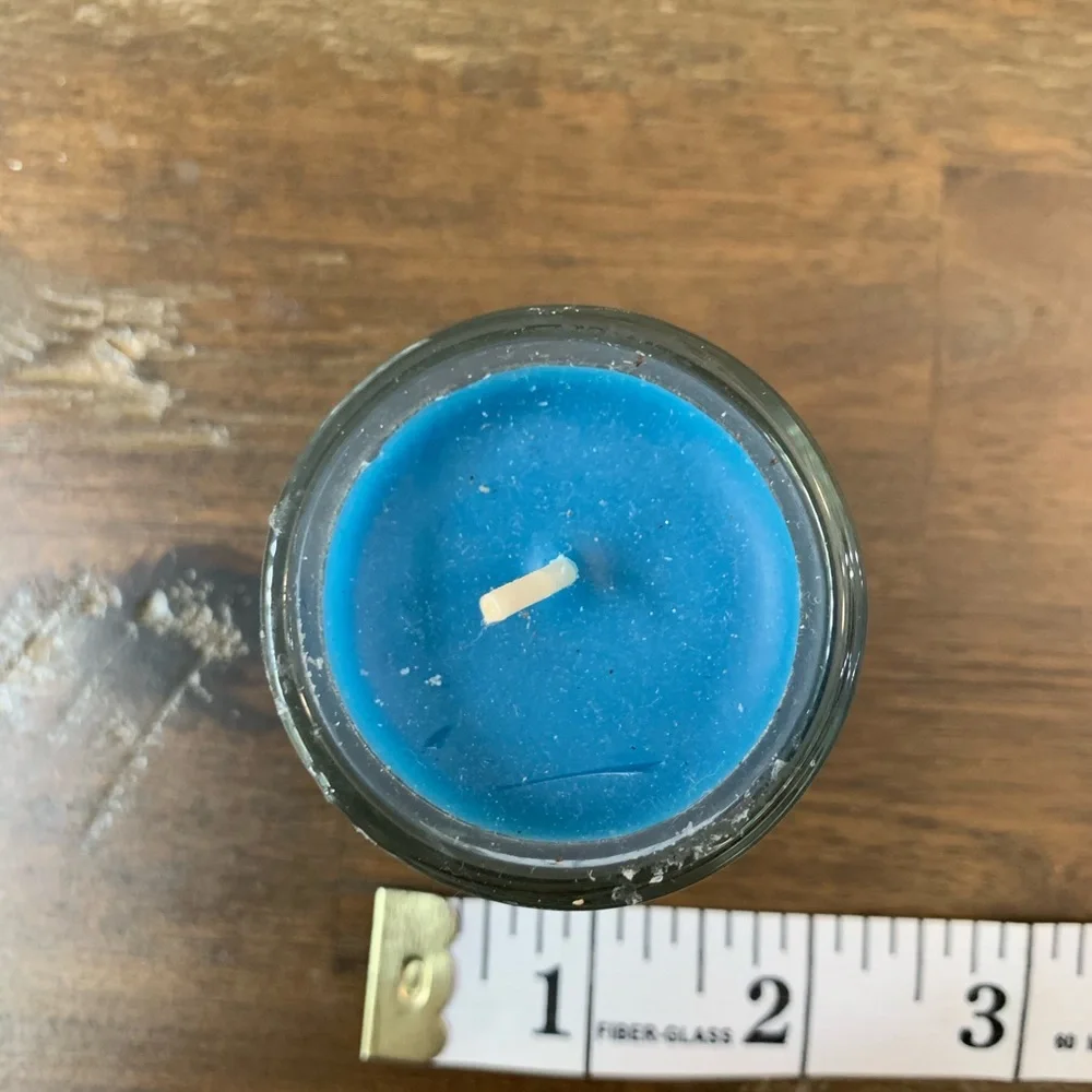 N/A tiny blue